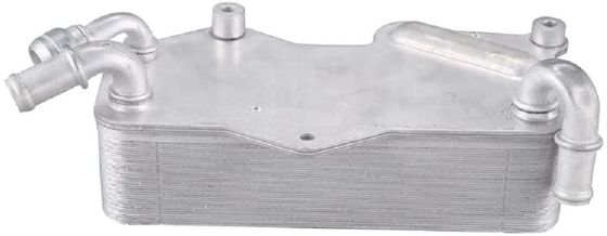 4G0317021M Части двигателя Редуктор для охлаждения масла для AUDI A7