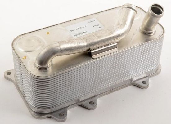 07L117021F Части двигателя Нефтяной охладитель